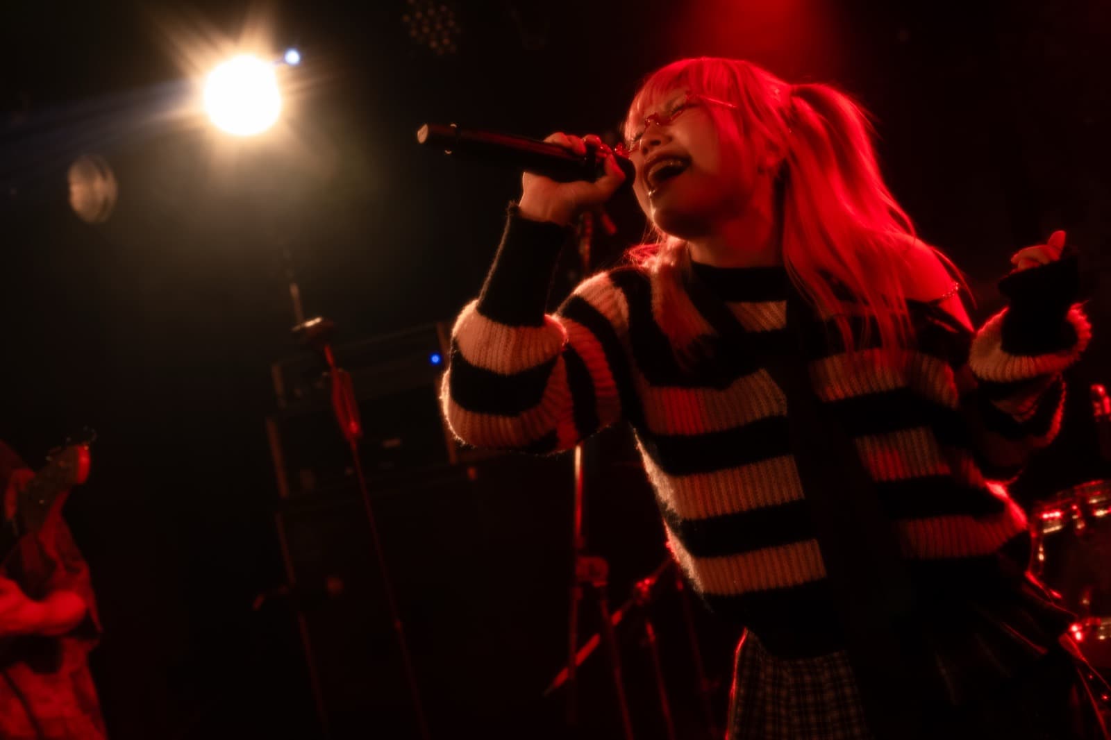 2026年10月15日 赤坂 navey floor AKASAKA でライブをする SHE IS LIGHT