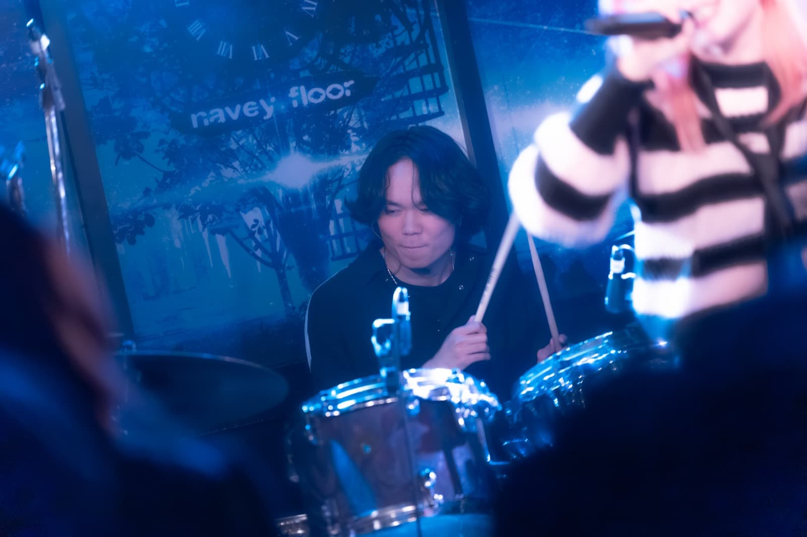 2026年10月15日 赤坂 navey floor AKASAKA でライブをする SHE IS LIGHT