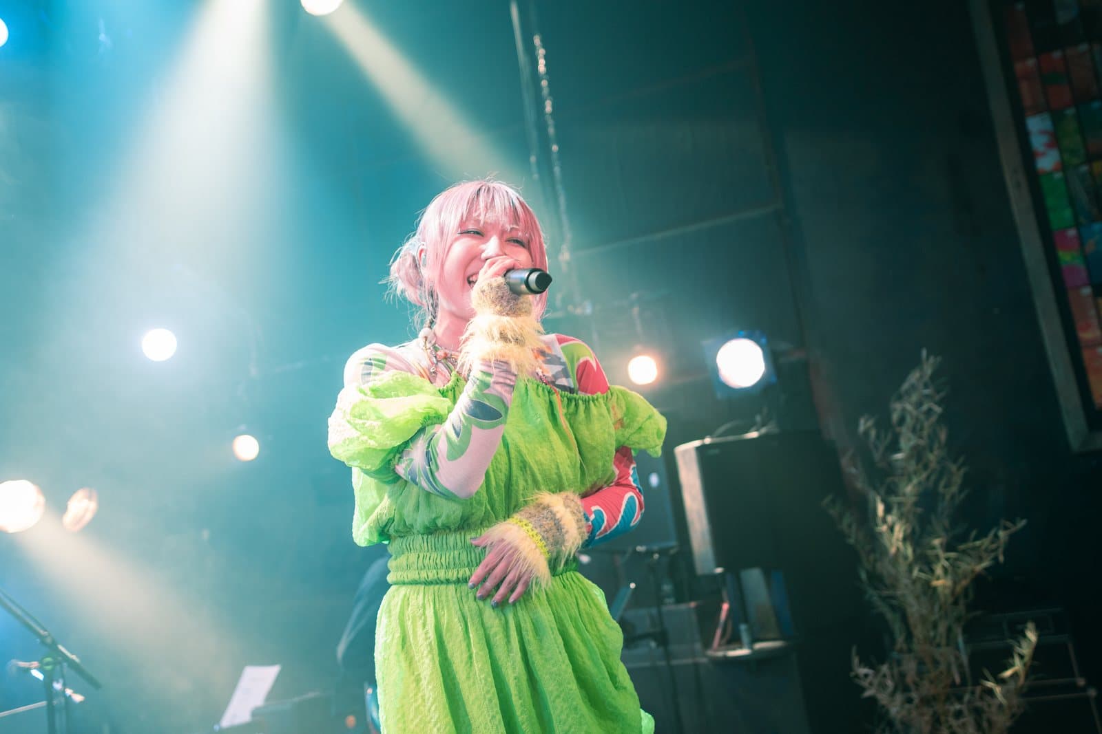 1st ONE MAN LIVE「MOON LIGHT」(7/25 青山 月見ル君想フ)ライブ写真 4